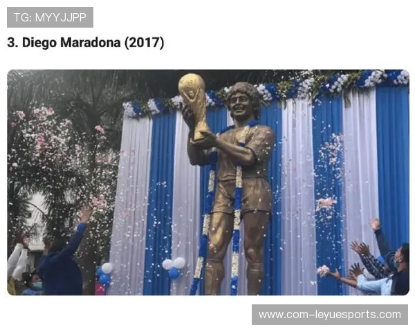 全球足球球星雕像分布地点一览与背后故事解析