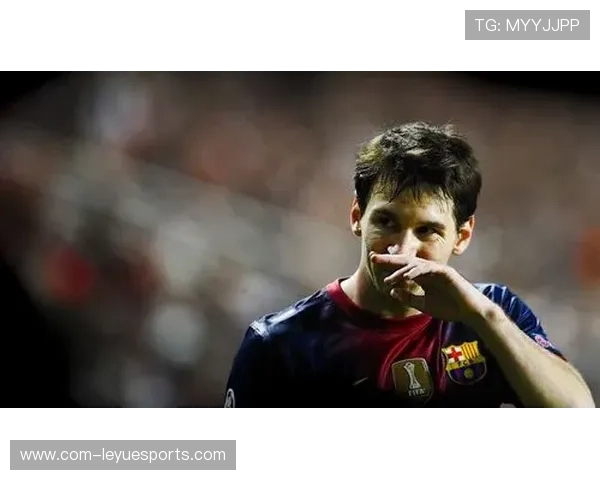 足球壁纸精选 球星风采尽显 个性化足球高清壁纸推荐