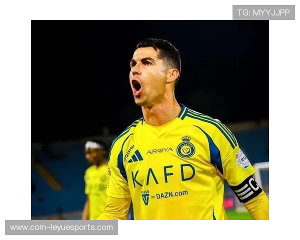 足球球星身份与个人品牌的融合探析及其对全球足球文化的影响 足球球星身份与个人品牌的融合探析及其对全球足球文化的影响